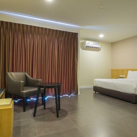 Innara Hotel Pattaya Exterior foto